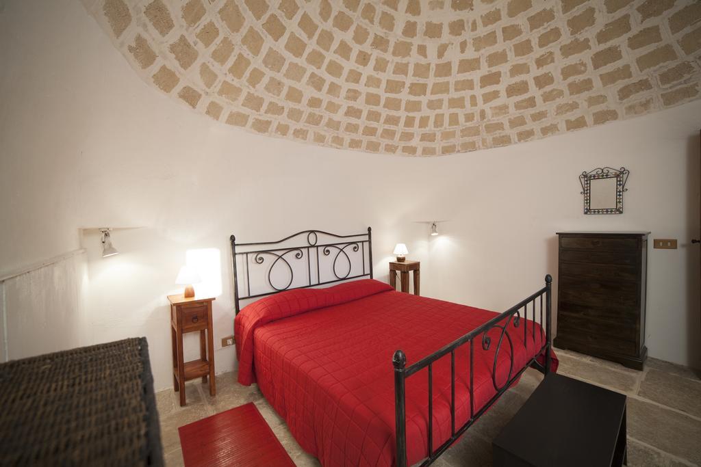 Trullo Degli Ulivi Villa Ostuni Bagian luar foto