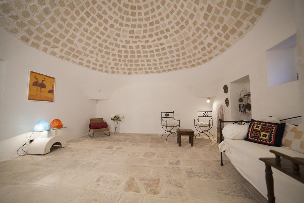 Trullo Degli Ulivi Villa Ostuni Bagian luar foto