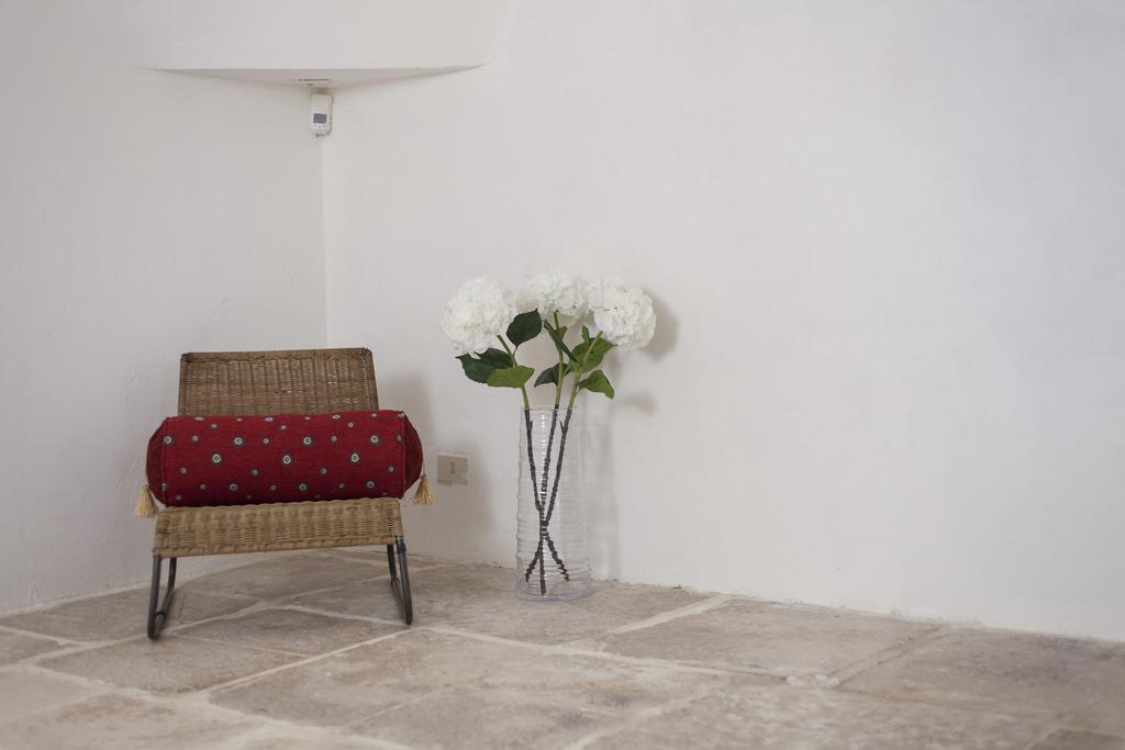 Trullo Degli Ulivi Villa Ostuni Bagian luar foto
