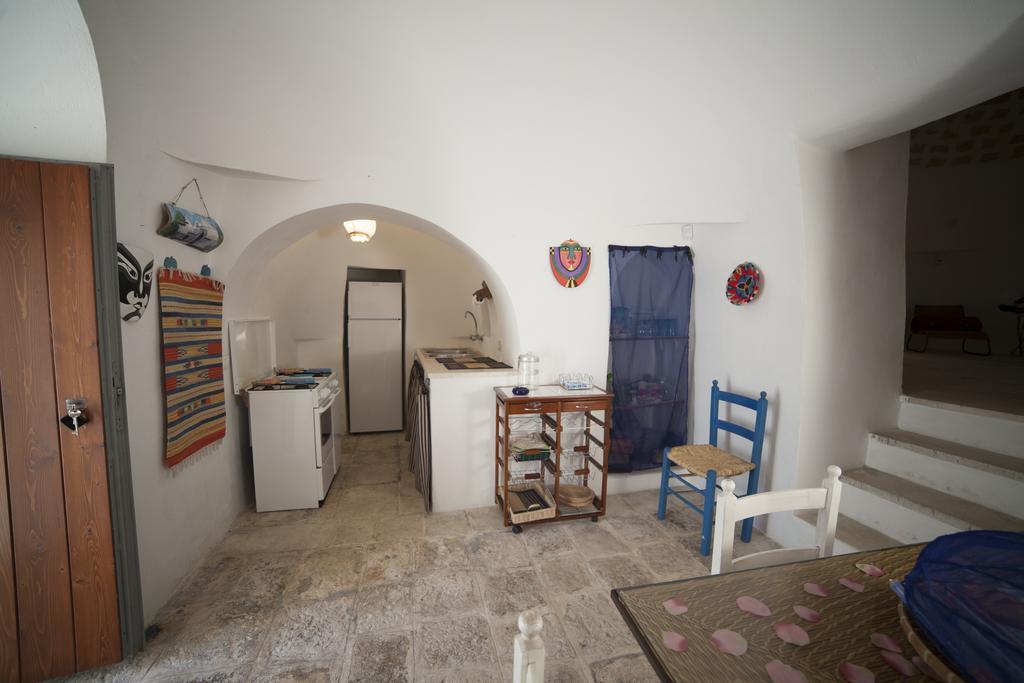 Trullo Degli Ulivi Villa Ostuni Bagian luar foto