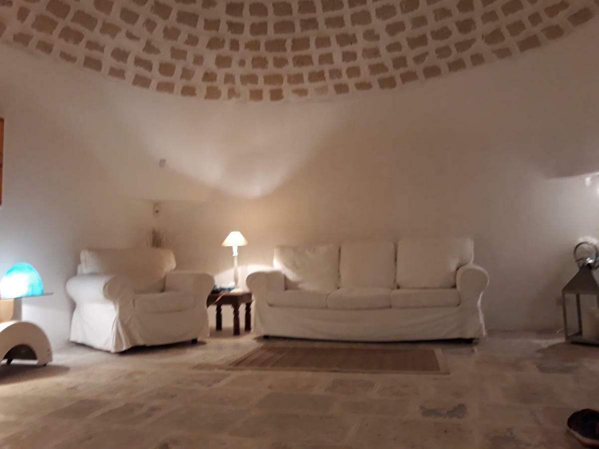 Trullo Degli Ulivi Villa Ostuni Bagian luar foto